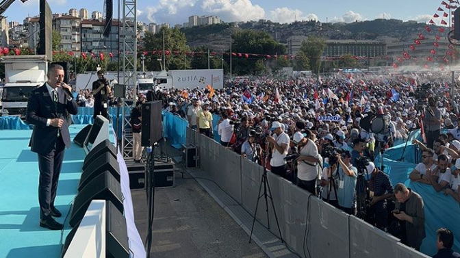 Büyükakın; “Sadece ve sadece şunu söylüyorum Allah sizden razı olsun”