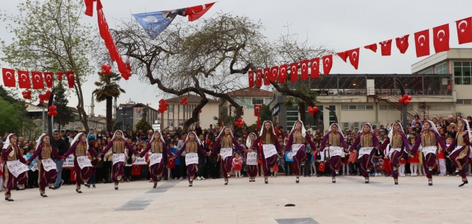 Kandıra’da 23 Nisan coşkuyla kutlandı