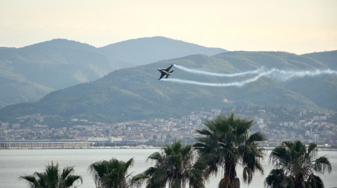 SOLOTÜRK’ten İzmit'te nefes kesen gösteri