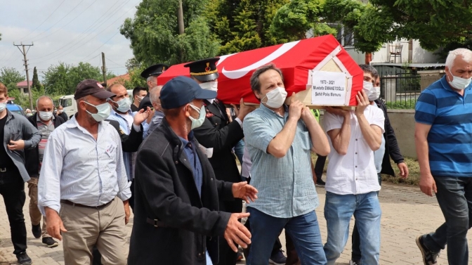 Şehit polis memuru Kandıra’da son yolculuğuna uğurlandı