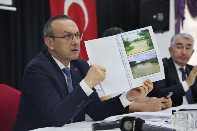 Vali Yavuz: “Kamu güvenliğini kim bozuyorsa gerekli işlemleri yapıyoruz”