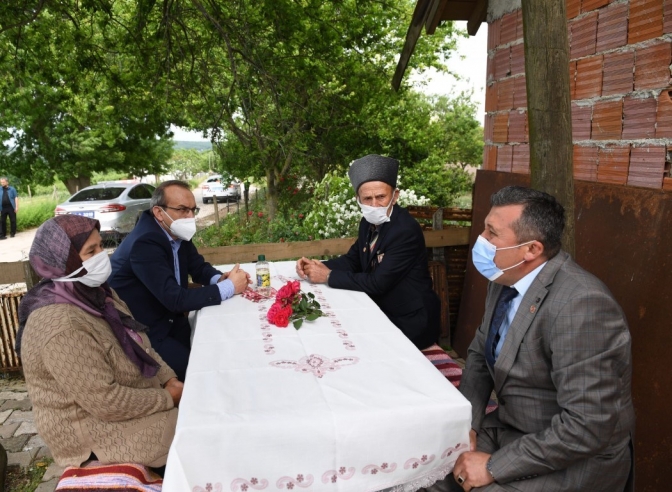 Vali Yavuz Kandırada Gönüllere Dokundu