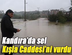 Kandırada sel Kışla Caddesini vurdu