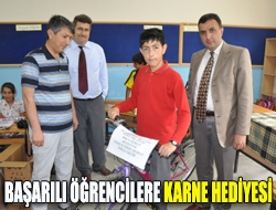 Başarılı öğrencilere karne hediyesi