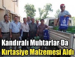 Kandıralı muhtarlar da kırtasiye malzemesi aldı