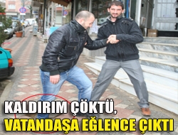 Kaldırım çöktü, vatandaşa eğlence çıktı