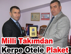 Milli Takımdan Kerpe Otele Plaket