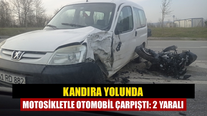 Kandıra yolunda Motosikletle otomobil çarpıştı: 2 yaralı