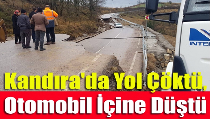 Kandıra'da Yol Çöktü, Otomobil İçine Düştü