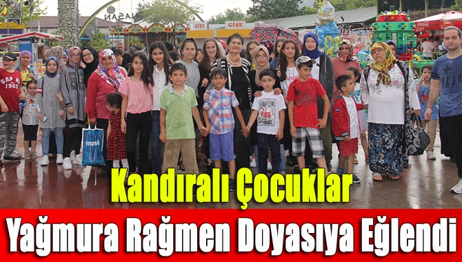 Kandıralı Çocuklar Yağmura rağmen Doyasıya Eğlendi