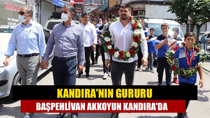 Kandıra'nın gururu Başpehlivan Akkayun Kandıra'da