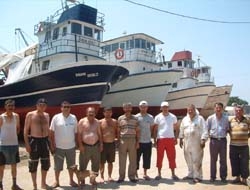 Kefkenli balıkçılar limanın büyütülmesini istiyor