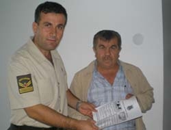 Kandıra Jandarma Komutanlığı broşür dağıttı