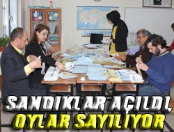 Sandıklar açıldı, Oylar sayılıyor