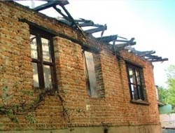 Kandıra da boş ev yandı