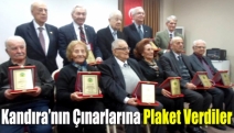 Kandıra’nın çınarlarına plaket verdiler