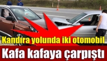 Kandıra yolunda iki otomobil kafa kafaya çarpıştı