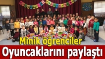 Minik öğrenciler oyuncaklarını paylaştı